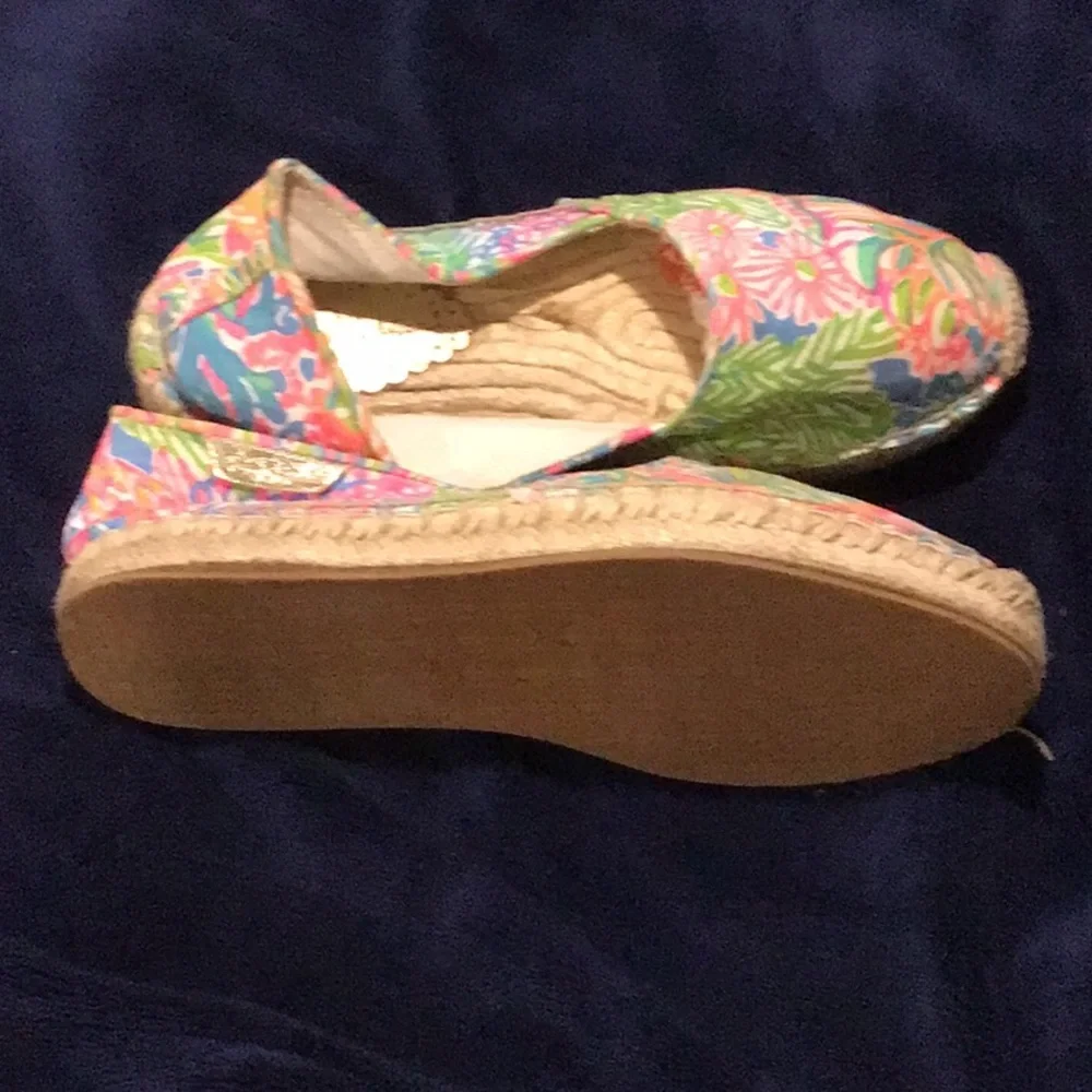 Lilly Pulitzer Pink Green Blue Floral Espadrille Flats - Picture 2 of 3